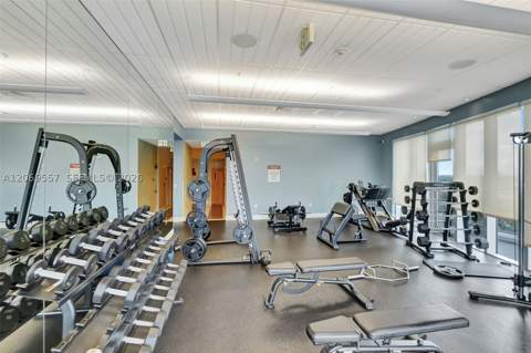 185 SW 7th St 4100, Miami FL - photo 16 of 33