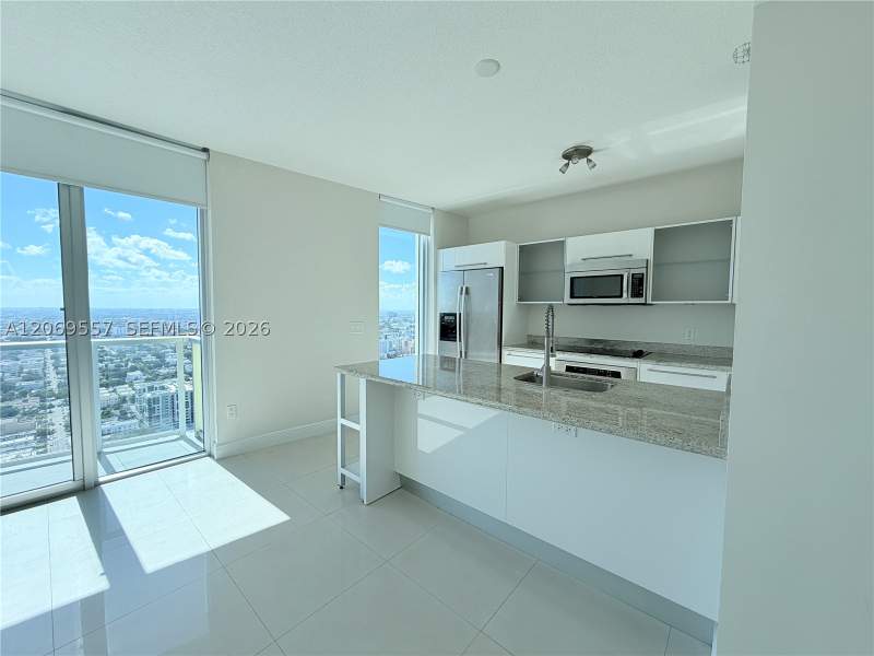 0 bedroom Condominium at 185 SW 7th St 4100, Latitude On The River Con, Miami — photo 5