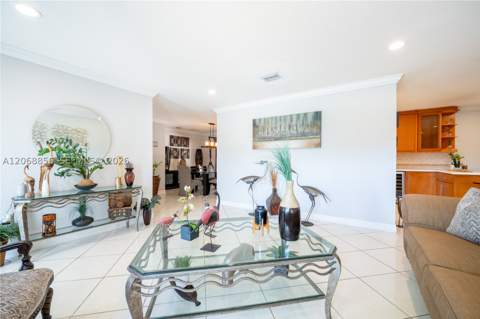 10210 SW 191st St, Cutler Bay FL - photo 17 of 71