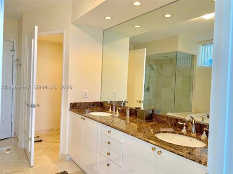 17555 Collins Ave 3202, Sunny Isles Beach FL - photo 13 of 77