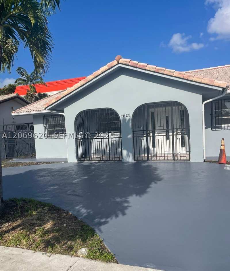 3 bedroom SingleFamilyResidence at 7825 W 4th Ln, Danielle Marie Gardens, Hialeah — photo 1