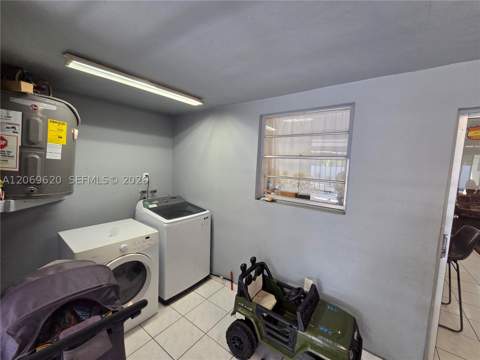 7825 W 4th Ln, Hialeah FL - photo 12 of 21