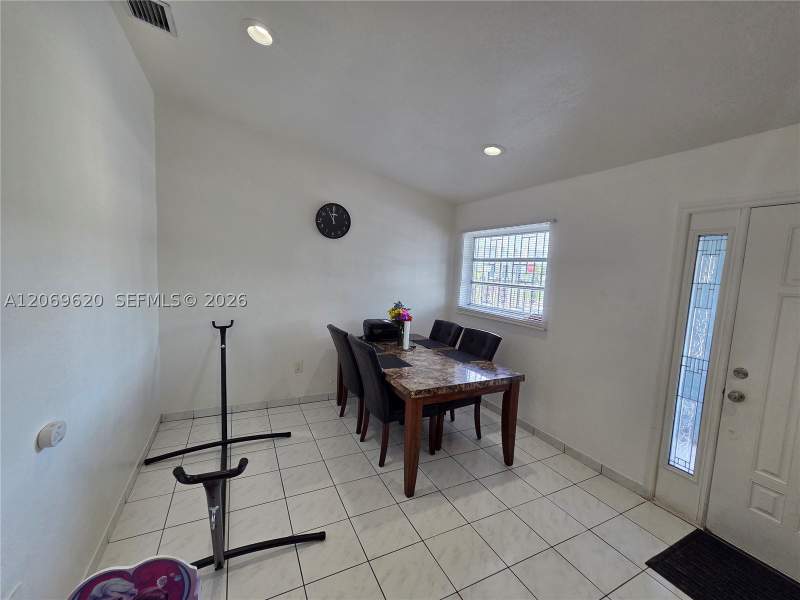 3 bedroom SingleFamilyResidence at 7825 W 4th Ln, Danielle Marie Gardens, Hialeah — photo 5
