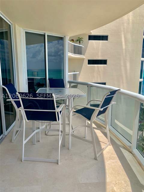 17555 Collins Ave 1503, Sunny Isles Beach FL - photo 17 of 62