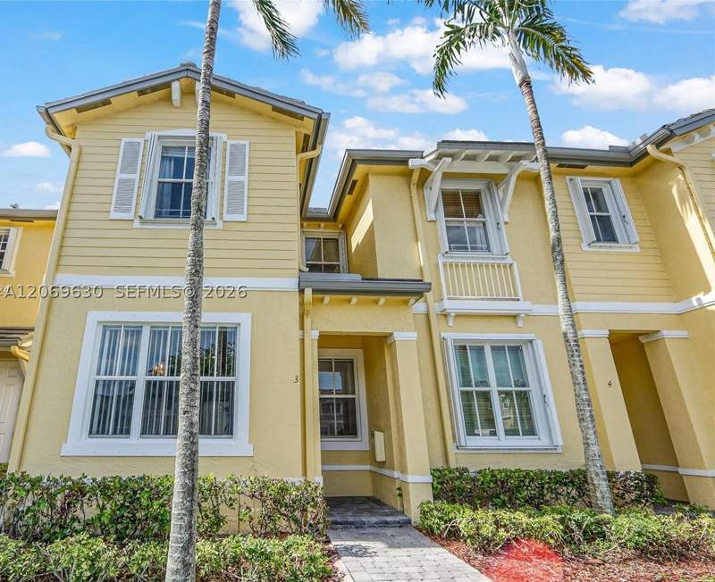 3 bedroom Townhouse at 2928 SE 2nd St 3, Fiji Condo No 2, Homestead — photo 2