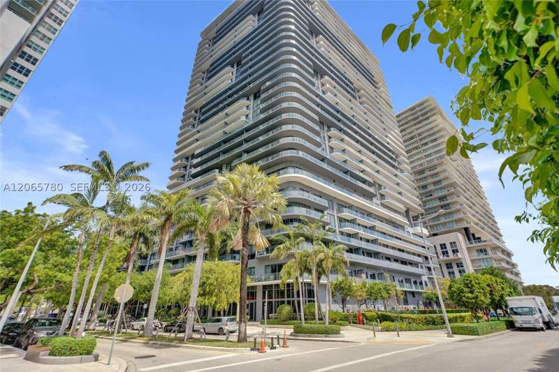1 bedroom Condominium at 121 NE 34th St 2705, 3401 Midtown Condo, Miami — photo 2
