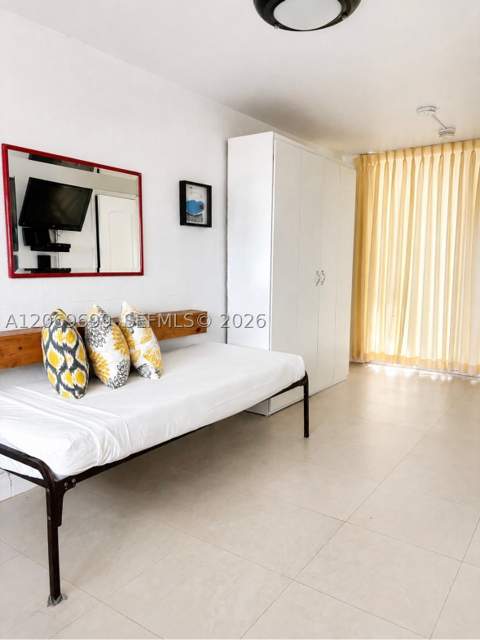 5445 Collins Ave Cu26, Miami Beach FL - photo 9 of 10
