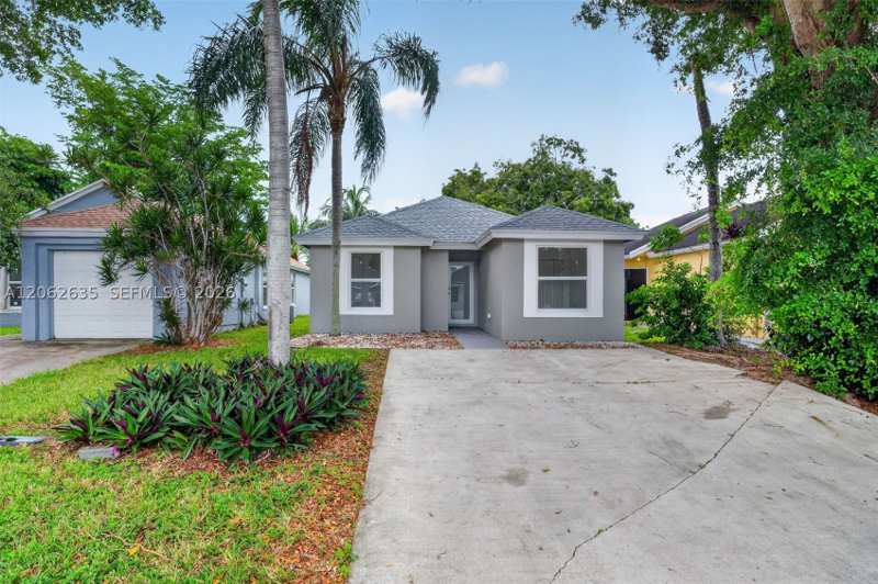 4 bedroom SingleFamilyResidence at 744 SW 9th St, Villas Of Palm Bay, Florida City — photo 1