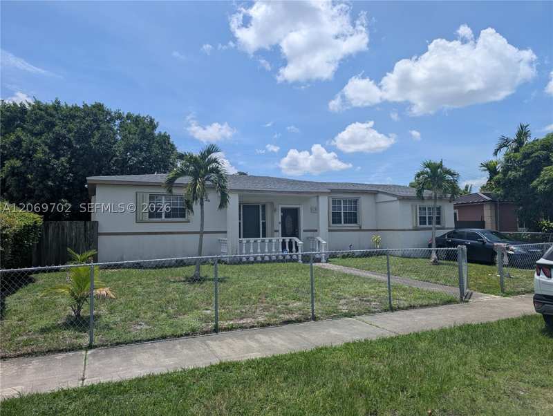 3 bedroom SingleFamilyResidence at 560 NW 184th Ter, Miami Modern Manors, Miami Gardens — photo 1