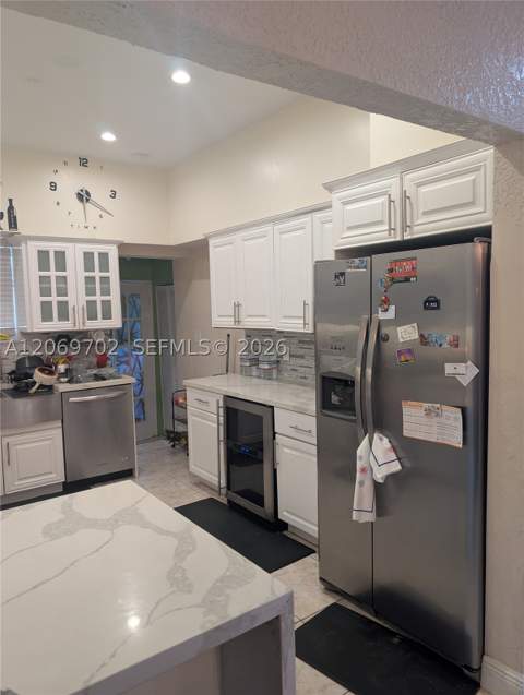 560 NW 184th Ter, Miami Gardens FL - photo 13 of 38