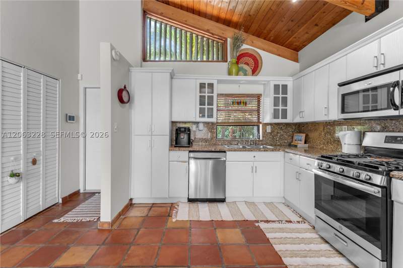 2 bedroom Townhouse at 11209 SW 114th Lane Circle, Killian Pines Townhouses, Miami — photo 5