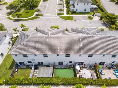 1586 SE 27th Ter 1586, Homestead FL - photo 18 of 34