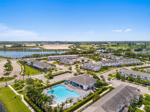 1586 SE 27th Ter 1586, Homestead FL - photo 21 of 34