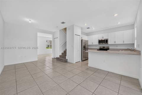 1586 SE 27th Ter 1586, Homestead FL - photo 7 of 34