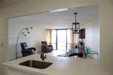 13951 Kendale Lakes Cir 310A, Miami FL - photo 12 of 34