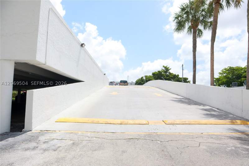2 bedroom Condominium at 13951 Kendale Lakes Cir 310A, Towers Of Kendale Lakes C, Miami — photo 3