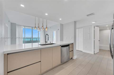 1800 N Bayshore Dr 809, Miami FL - photo 22 of 45