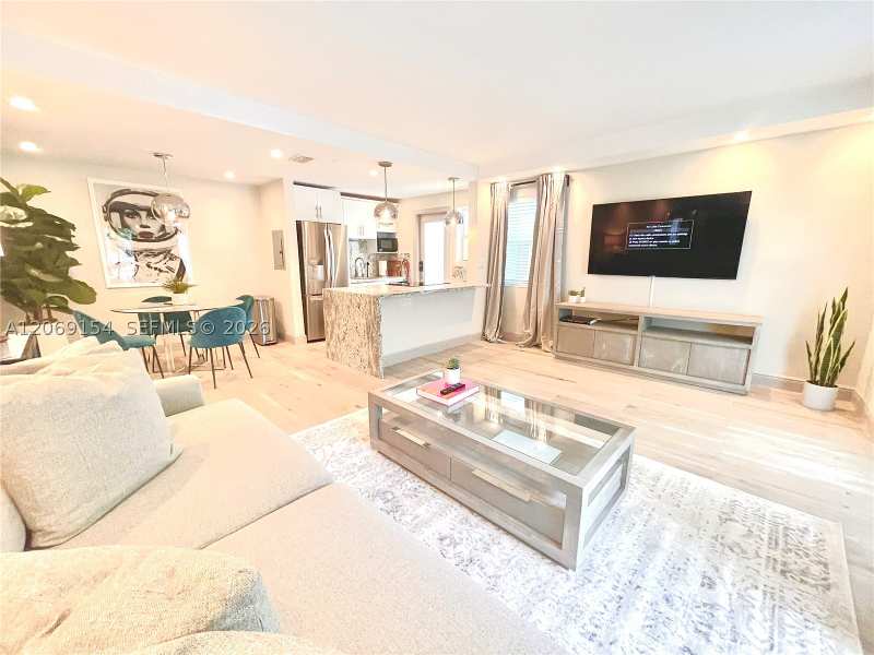 1 bedroom Condominium at 626 Meridian Ave 1, 626 Condominium, Miami Beach — photo 1