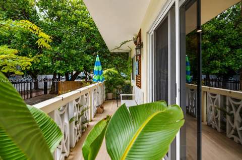 626 Meridian Ave 1, Miami Beach FL - photo 12 of 13