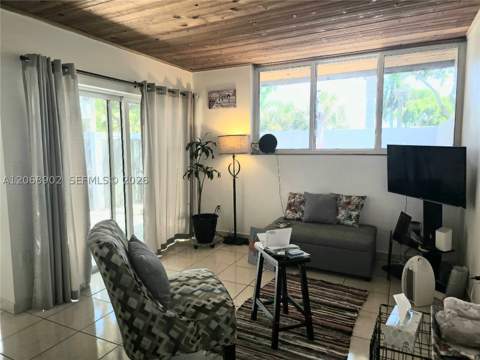 16330 Oak Walk, Miami Lakes FL - photo 12 of 36