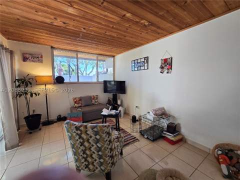 16330 Oak Walk, Miami Lakes FL - photo 13 of 36