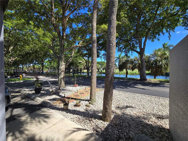 1 bedroom Townhouse at 16330 Oak Walk, Miami Lakes Windmill Gate, Miami Lakes — photo 4