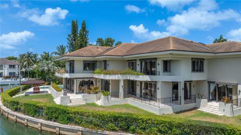241 Cape Florida Dr, Key Biscayne FL - photo 10 of 100