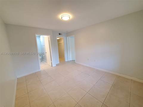 15591 SW 105th Ter 512, Miami FL - photo 12 of 35