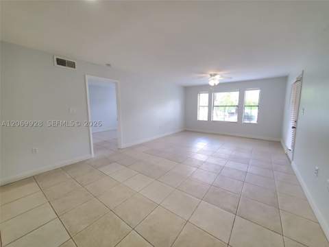 15591 SW 105th Ter 512, Miami FL - photo 13 of 35