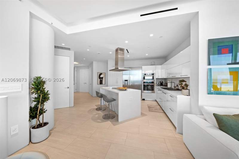 2 bedroom Condominium at 100 S Pointe Dr 1409, Continuum On South Beach, Miami Beach — photo 4