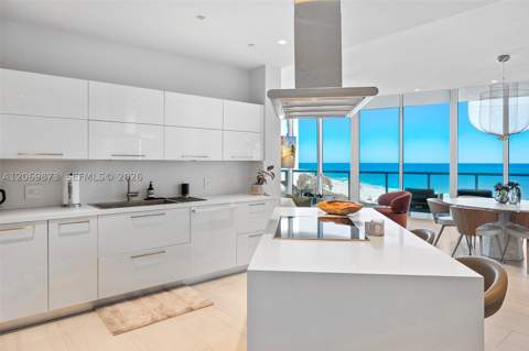 100 S Pointe Dr 1409, Miami Beach FL - photo 8 of 34