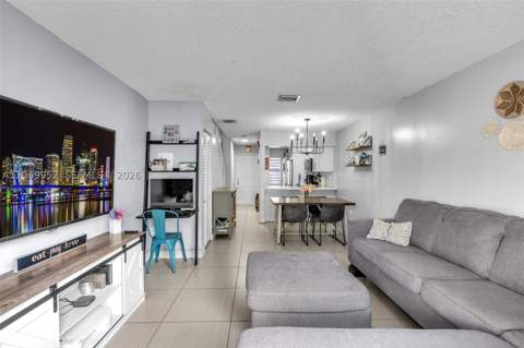 2421 W 52nd Pl 2-1, Hialeah FL - photo 9 of 27