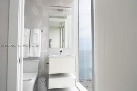 18501 Collins Ave 1104, Sunny Isles Beach FL - photo 16 of 18