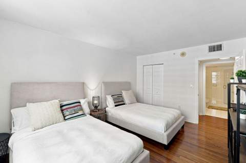 1155 Brickell Bay Drive 2802, Miami FL - photo 21 of 36