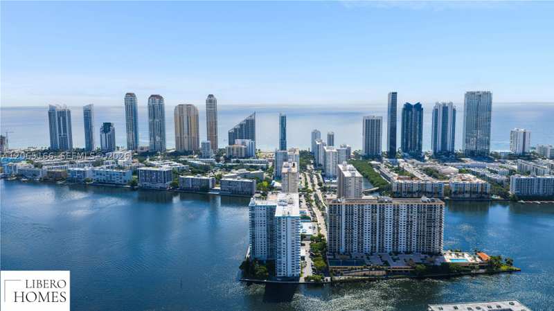2 bedroom Condominium at 301 174th St 1216, Winston Towers 500 Condo, Sunny Isles Beach — photo 1