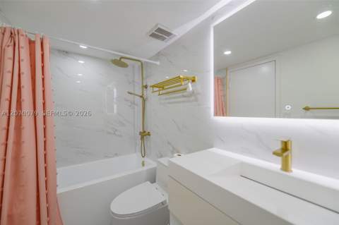 7601 E Treasure Dr Ph103, North Bay Village FL - photo 10 of 33