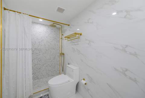 7601 E Treasure Dr Ph103, North Bay Village FL - photo 20 of 33