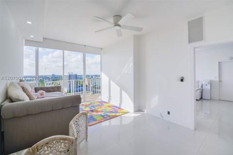 7601 E Treasure Dr Ph103, North Bay Village FL - photo 8 of 33
