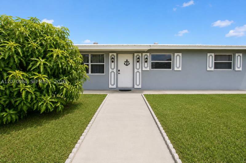 3 bedroom SingleFamilyResidence at 19221 SW 319th St, Mowry Drive Estates, Homestead — photo 4