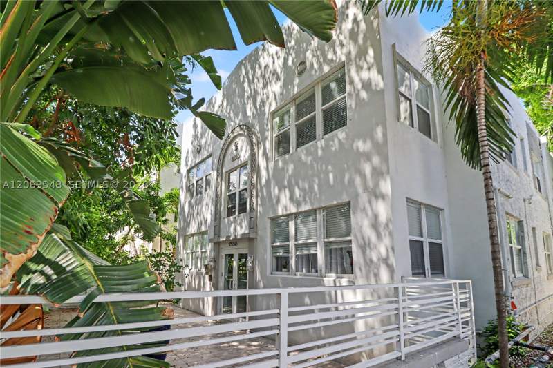 1 bedroom Condominium at 1550 Drexel Ave 103, Ohio Apartment Bldg Condo, Miami Beach — photo 2