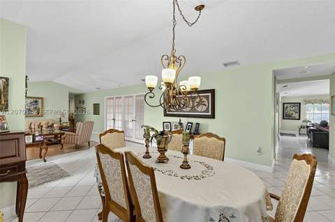 15735 SW 153rd Ave, Miami FL - photo 10 of 52