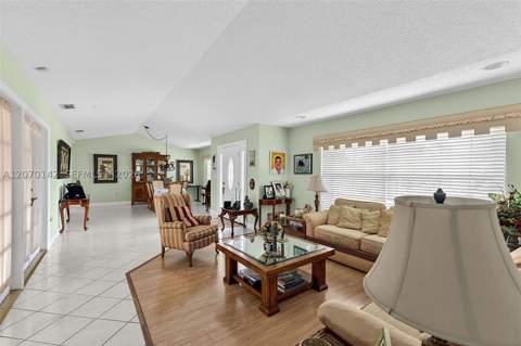 15735 SW 153rd Ave, Miami FL - photo 11 of 52