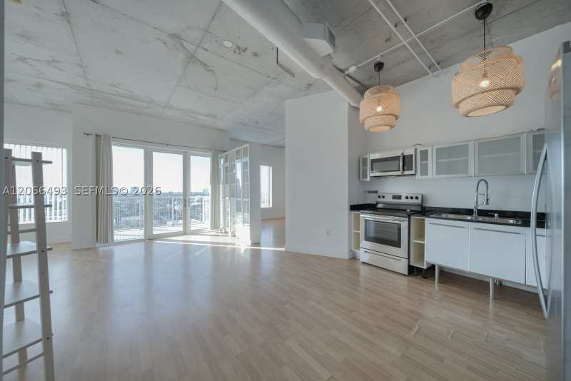 2 bedroom Condominium at 10 SW South River Dr 1406, Neo Condo, Miami — photo 1