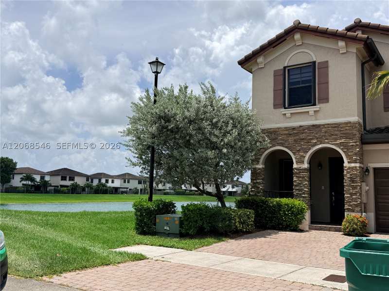4 bedroom Townhouse at 11617 SW 253rd St, Coco Palm Estates, Homestead — photo 1