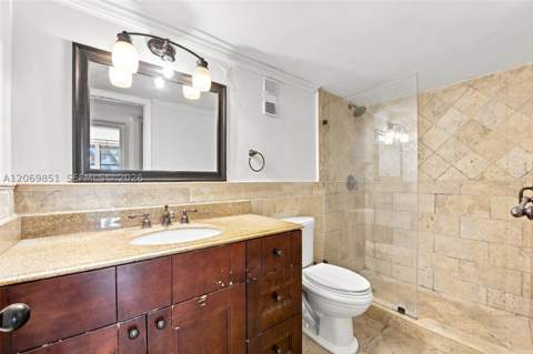 661 NE 195th St 104, Miami FL - photo 24 of 43