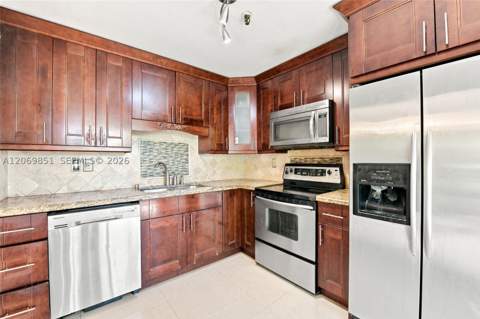 661 NE 195th St 104, Miami FL - photo 6 of 43
