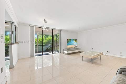 661 NE 195th St 104, Miami FL - photo 8 of 43