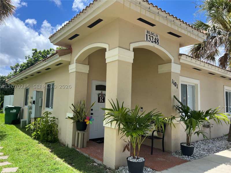 3 bedroom Townhouse at 13248 Old Biscayne Dr 1101, Old Biscayne Villas Condo, Homestead — photo 1