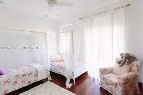 335 W Enid Dr, Key Biscayne FL - photo 23 of 39