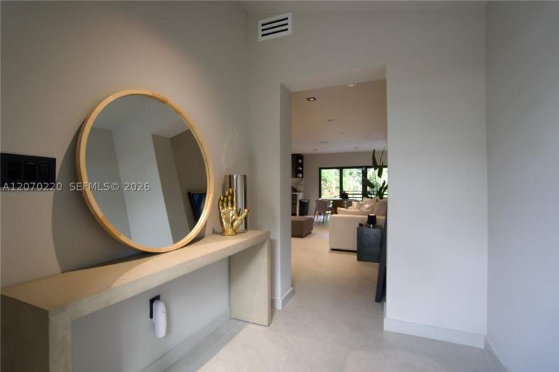 3 bedroom SingleFamilyResidence at 2155 SW 25th Ter, Victory Homesites, Miami — photo 3